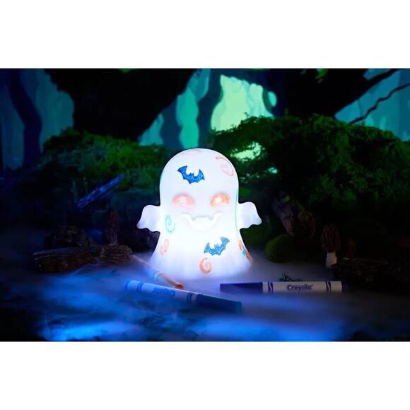 Crayola Light Up Ghost Recolorable Kit with Washable Markers Age 4+ - Picture 6 of 7